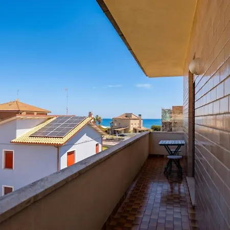 -150m Dal Mare- Balcone, Wifi, Parcheggio, 6 Posti Letto *