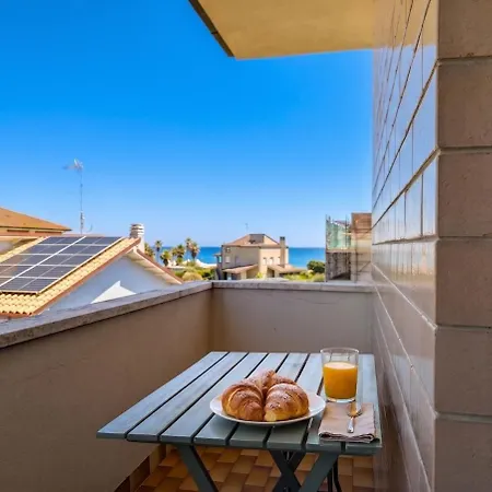 -150m Dal Mare- Balcone, Wifi, Parcheggio, 6 Posti Letto Apartman *