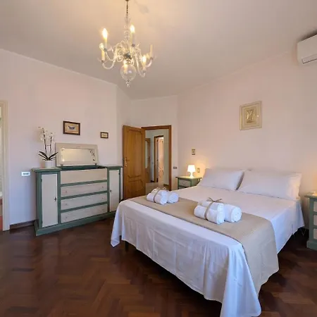 -150m Dal Mare- Balcone, Wifi, Parcheggio, 6 Posti Letto *