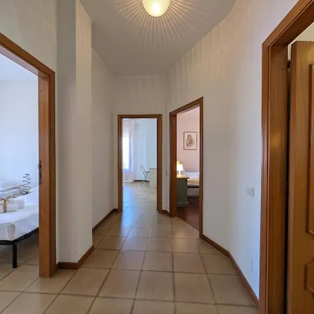-150m Dal Mare- Balcone, Wifi, Parcheggio, 6 Posti Letto *