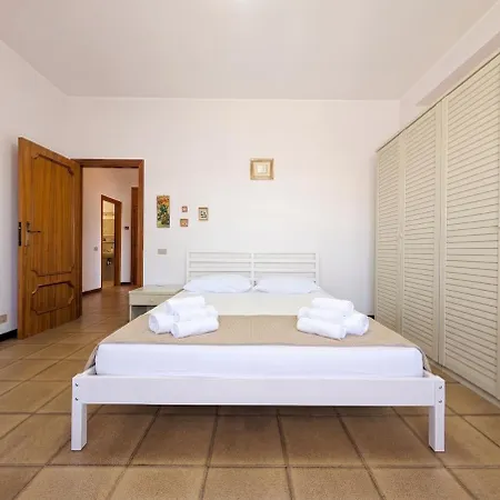 -150m Dal Mare- Balcone, Wifi, Parcheggio, 6 Posti Letto Apartman